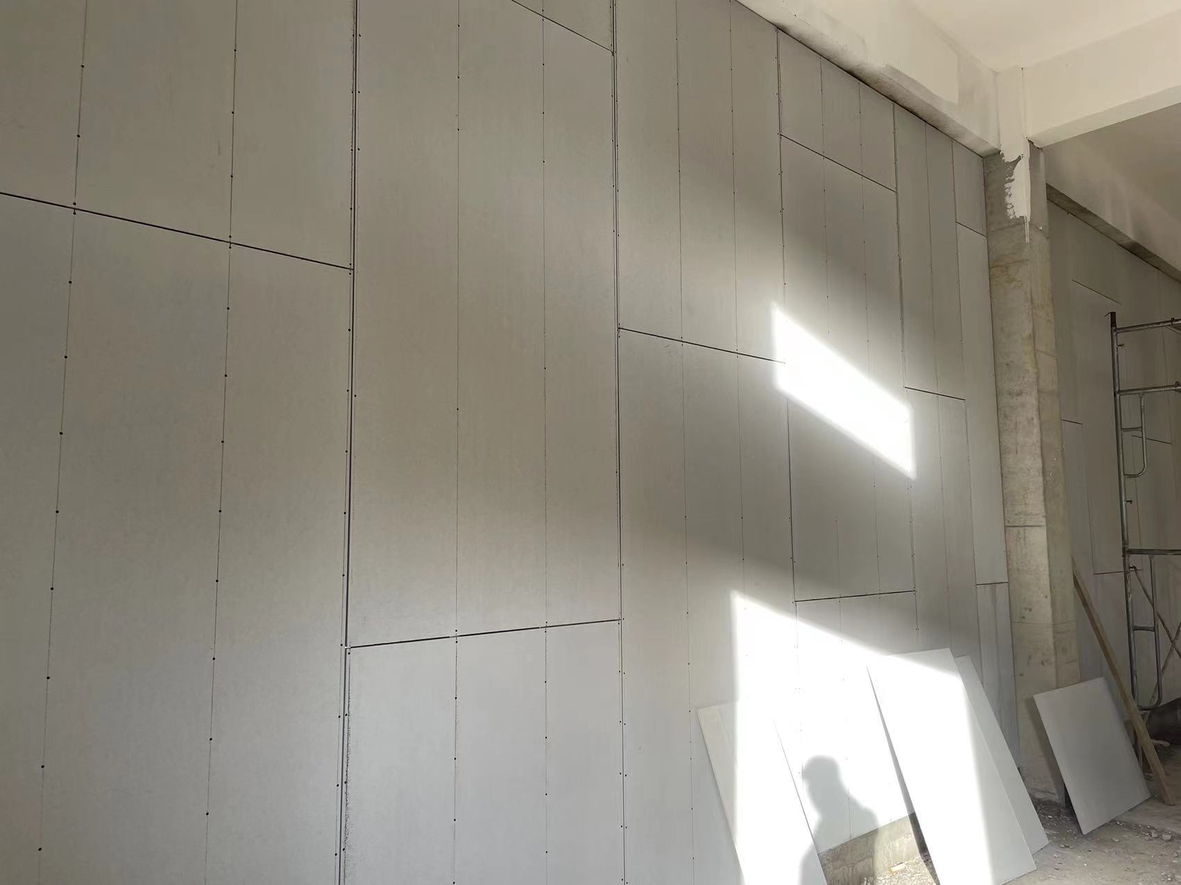 防爆型泄压板是如何制成防爆型泄压墙的？